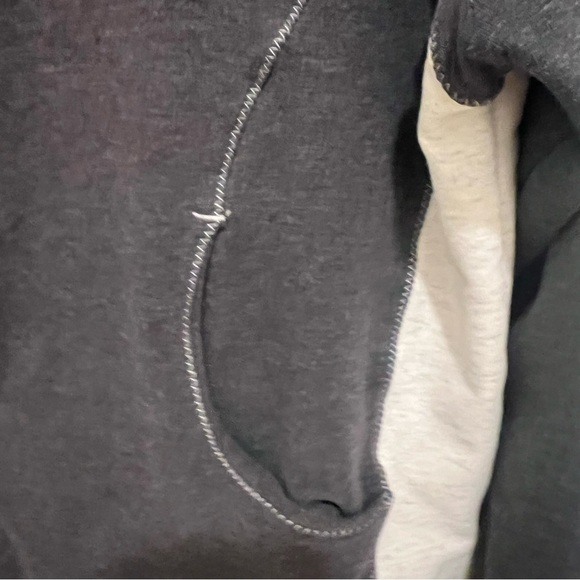 Women's Straight Down Gray and White Jacket Large Golf - Picture 3 of 5